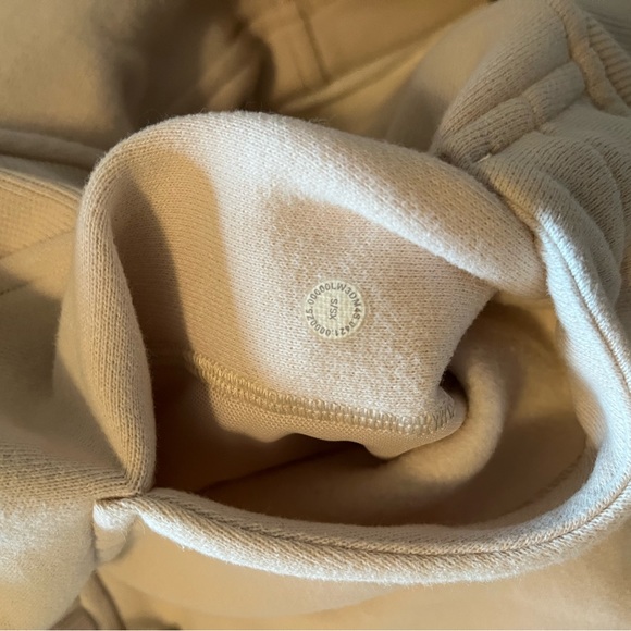 SOLD. Lululemon XS/S Half Zip Pullover - Picture 5 of 5